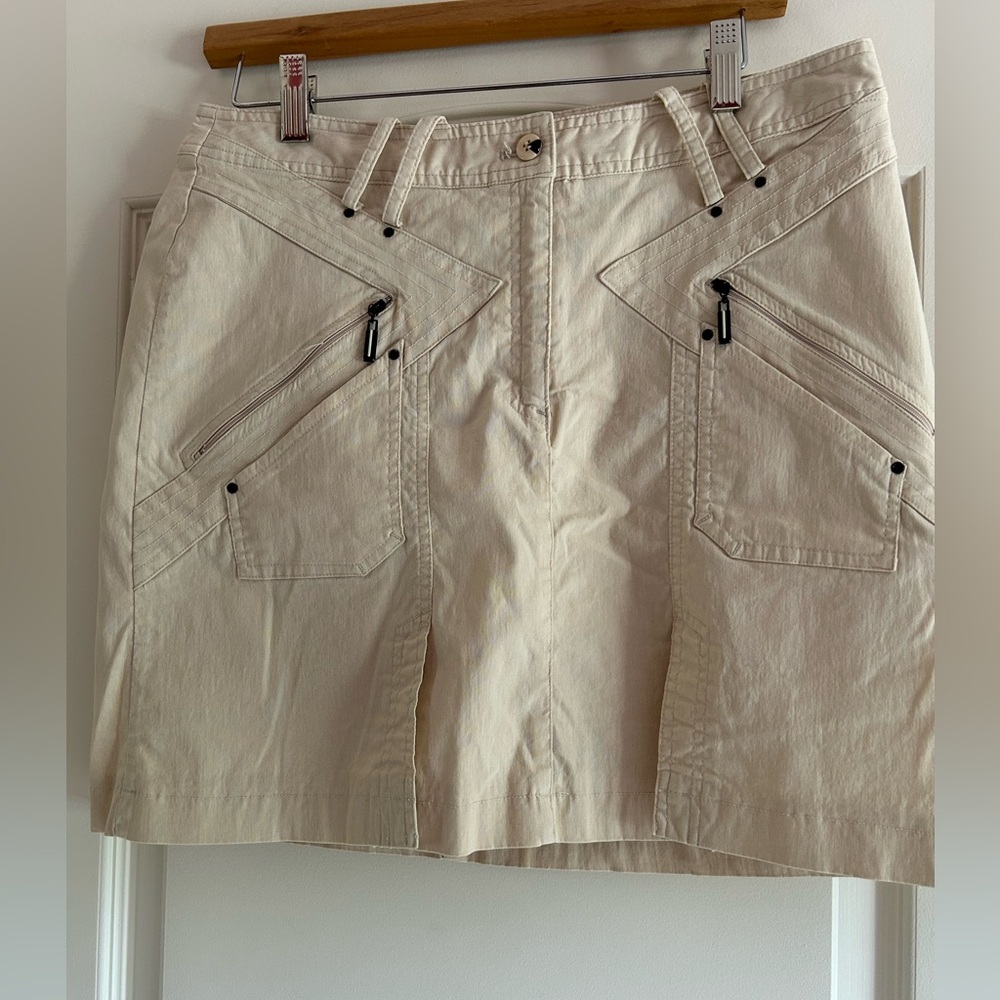 Beige Jaimie Sadock skort with Zipper Pockets